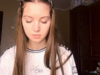 Carleytrollope  live sex cam