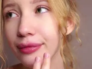 Maebrowning  live sex cam