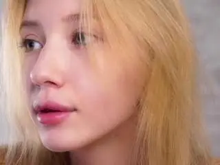 Maebrowning  live sex cam