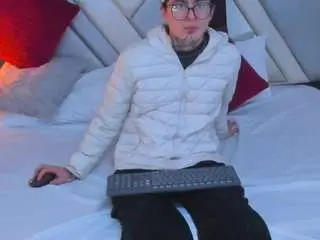 Nina-passionf  live sex cam