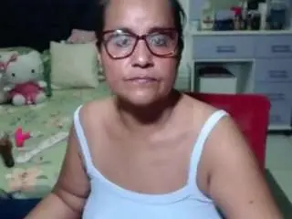 Samy-mature  live sex cam