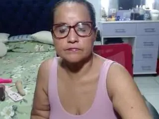 Samy-mature  live sex cam