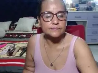 Samy-mature  live sex cam