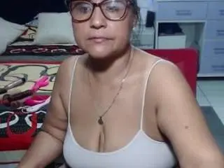 Samy-mature  live sex cam