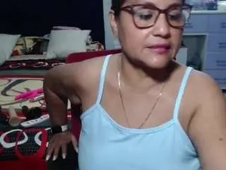 Samy-mature  live sex cam