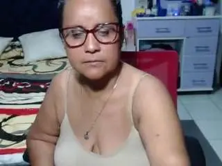 Samy-mature  live sex cam
