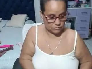 Samy-mature  live sex cam