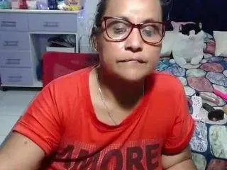 Samy-mature  live sex cam