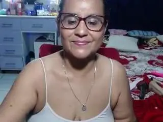 Samy-mature  live sex cam