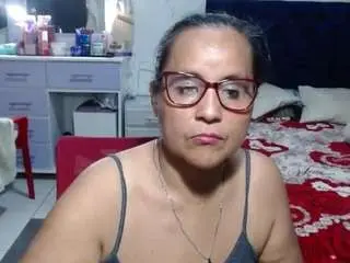 Samy-mature  live sex cam