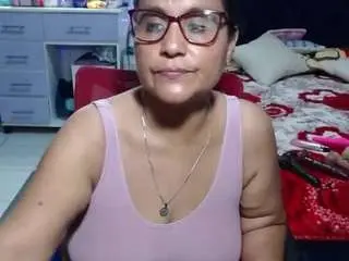 Samy-mature  live sex cam