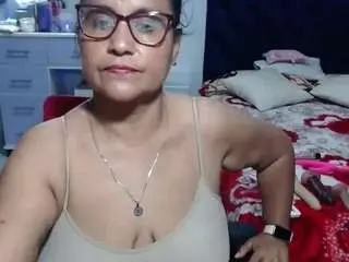 Samy-mature  live sex cam