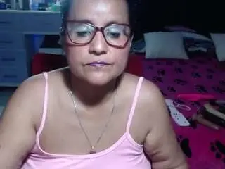 Samy-mature  live sex cam