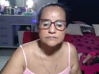 Samy-mature  live sex cam