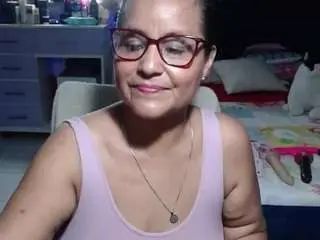 Samy-mature  live sex cam