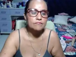 Samy-mature  live sex cam