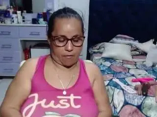 Samy-mature  live sex cam