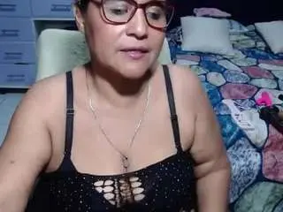 Samy-mature  live sex cam