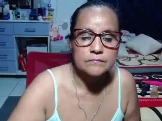 Samy-mature  live sex cam