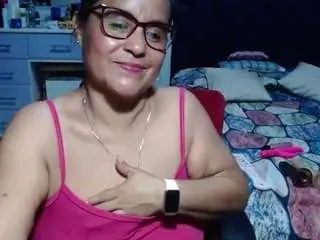 Samy-mature  live sex cam