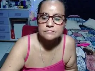 Samy-mature  live sex cam