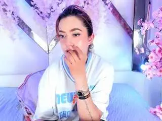Adelinecooper  live sex cam