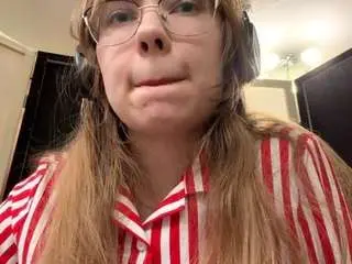 Bellcromuel  live sex cam