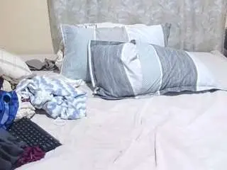 Busty-verrah  live sex cam