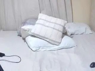 Busty-verrah  live sex cam