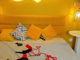 Ketrinwhitee  live sex cam