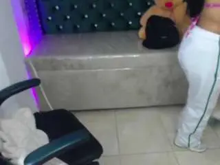 Sara-evans-m  live sex cam