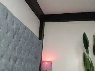 Sexy-alma  live sex cam