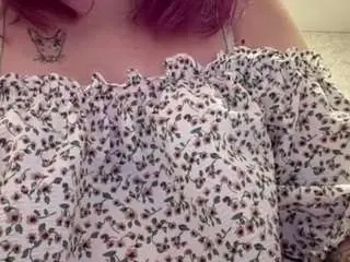 Alleenhebb  live sex cam