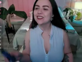 Ashtonheidii  live sex cam