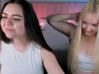 Ashtonheidii  live sex cam
