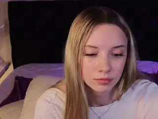Katt-yy  live sex cam