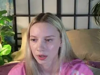 Katt-yy  live sex cam