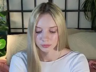 Katt-yy  live sex cam