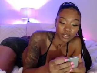 Skylamartinez  live sex cam
