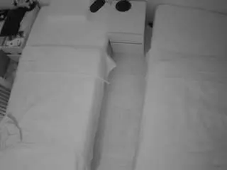 Voyeurcam-julmodels-bed-5  live sex cam