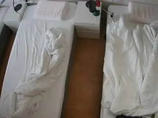 Voyeurcam-julmodels-bed-5  live sex cam