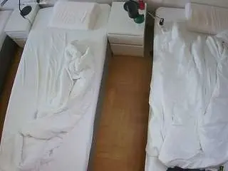 Voyeurcam-julmodels-bed-5  live sex cam