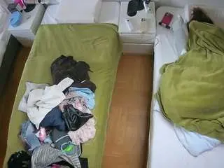 Voyeurcam-julmodels-bed-5  live sex cam