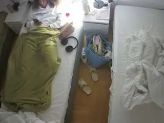 Voyeurcam-julmodels-bed-5  live sex cam