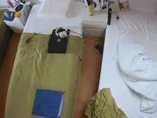 Voyeurcam-julmodels-bed-5  live sex cam