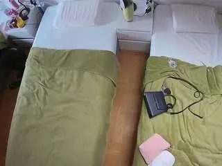 Voyeurcam-julmodels-bed-5  live sex cam