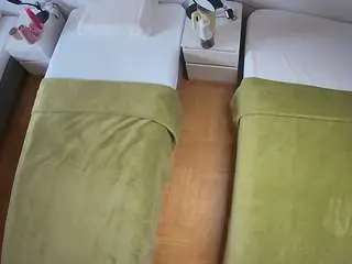 Voyeurcam-julmodels-bed-5  live sex cam