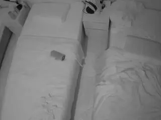 Voyeurcam-julmodels-bed-5  live sex cam