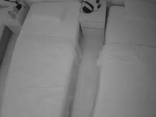 Voyeurcam-julmodels-bed-5  live sex cam