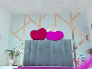 Carolinee-torres  live sex cam
